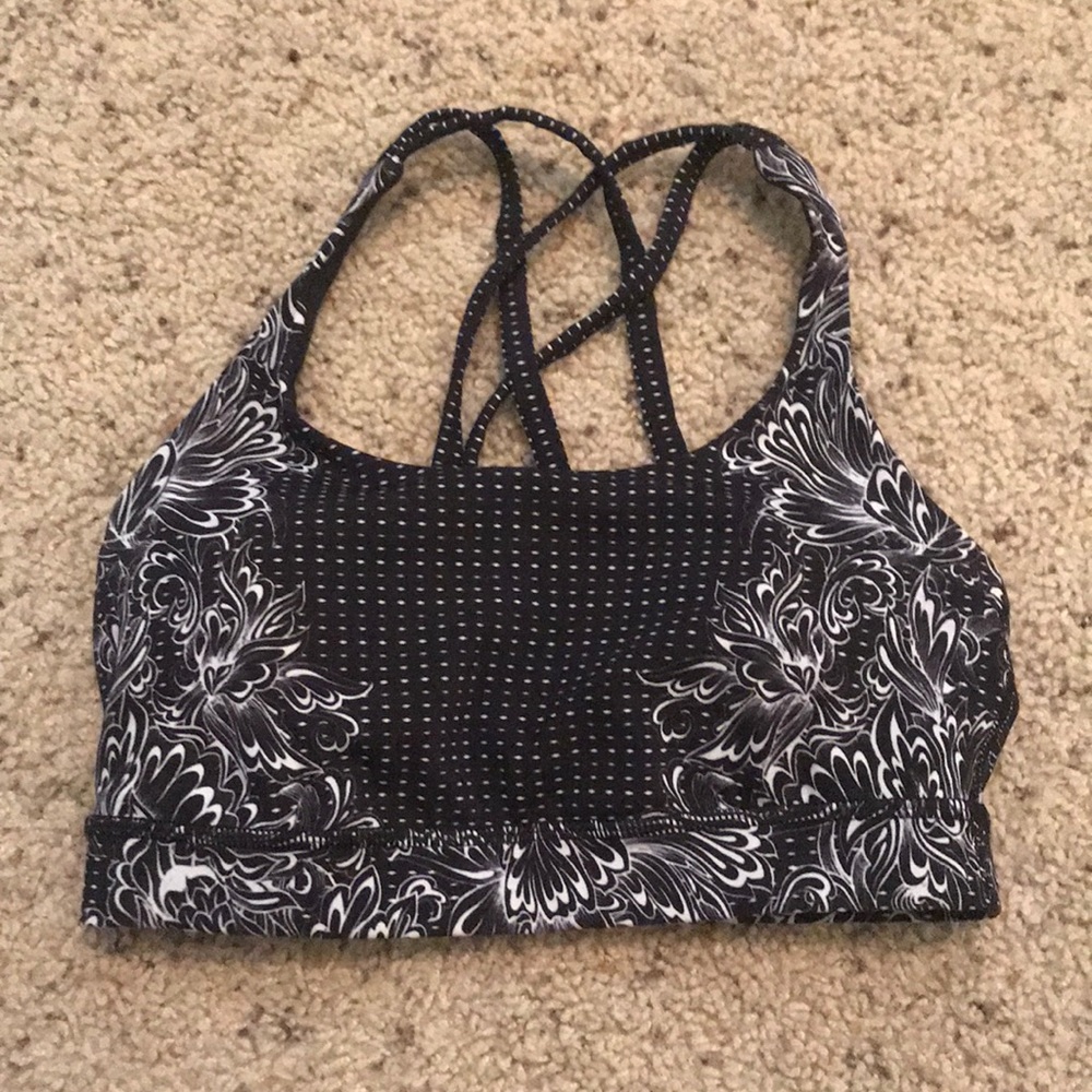 Lululemon sports bra